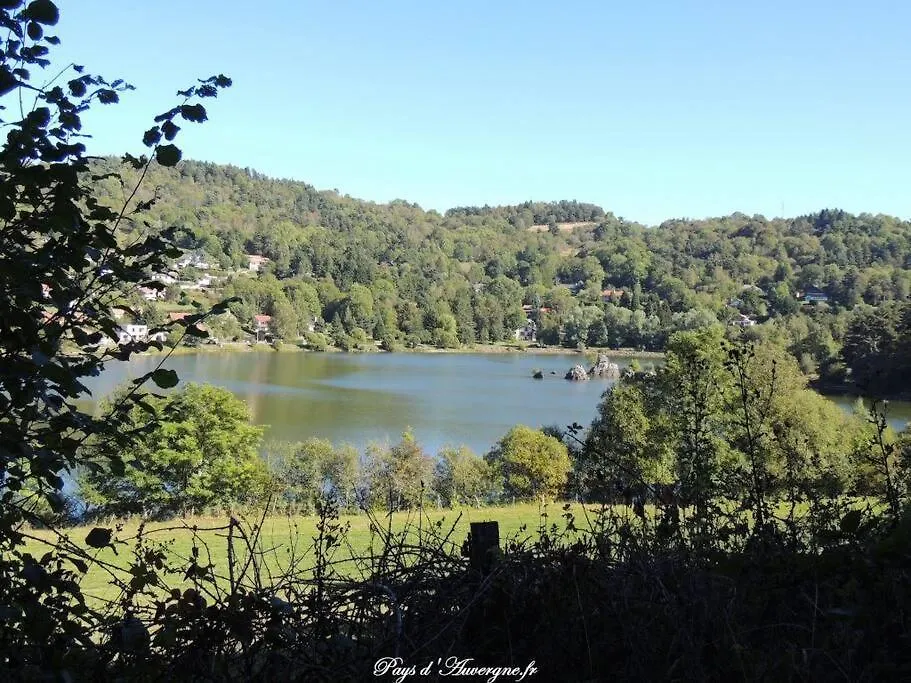 Charmant T2 Renove Et Climatise Chez Cathy Ceyrat 0*,  フランス