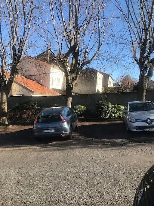 Charmant T2 Renove Et Climatise Chez Cathy Ceyrat France